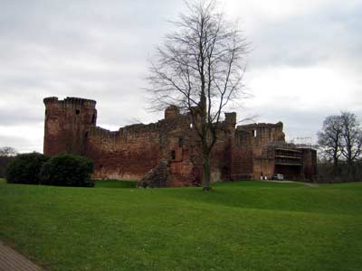 Bothwell Castle from the carpark