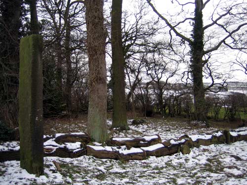 The monument from the side